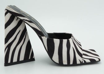 Safari sandal