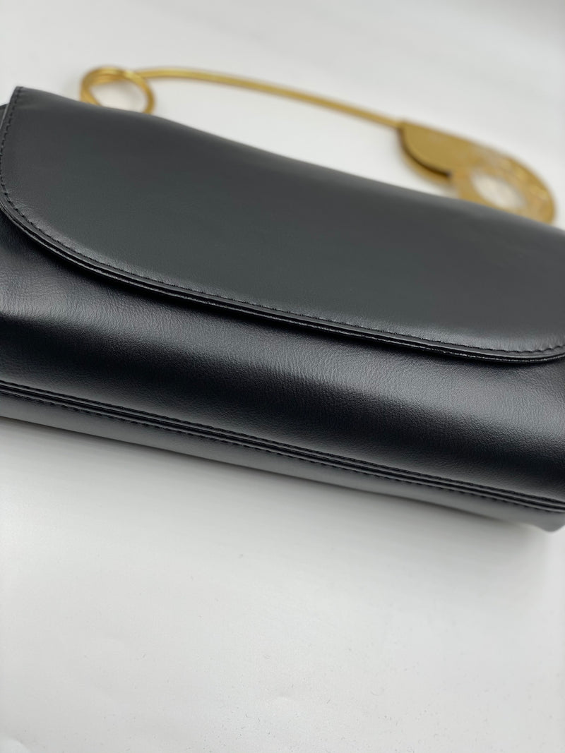 Pin Up Clutch